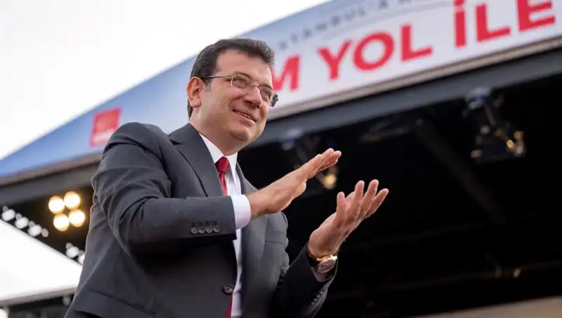Ekrem İmamoğlu'ndan Çarpıcı Adaylık Açıklaması: Seçim Stratejisi Nedir?