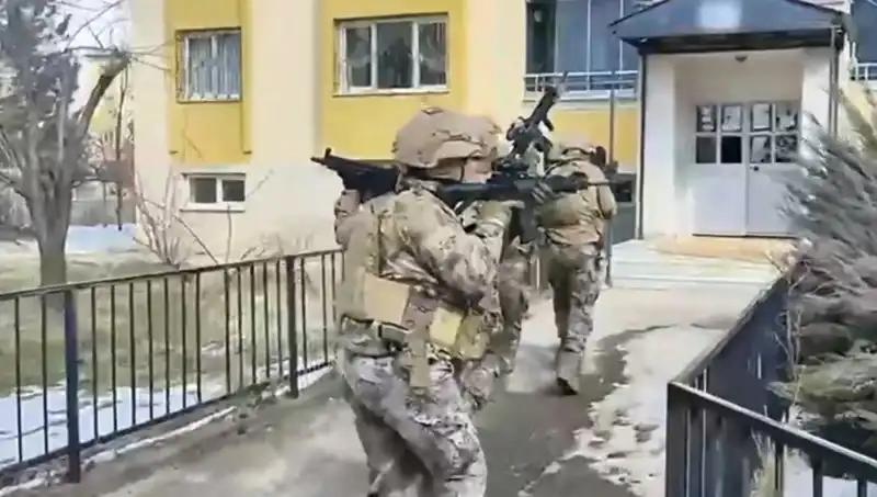 Bingöl'de DAEŞ Terör Örgütüne Yönelik Şok Operasyon: Üç Şüpheli Tutuklandı
