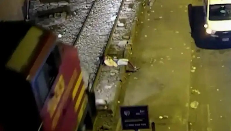 Hayatın Tuhaf Oyunları: Tren Kazasından Saniyeler İçinde Kurtulan Adam