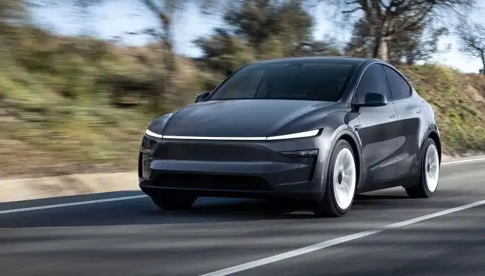 Elon Musk, Türkiye'de Yüzde Yüz Kazanç Sağlayarak Dikkat Çekti