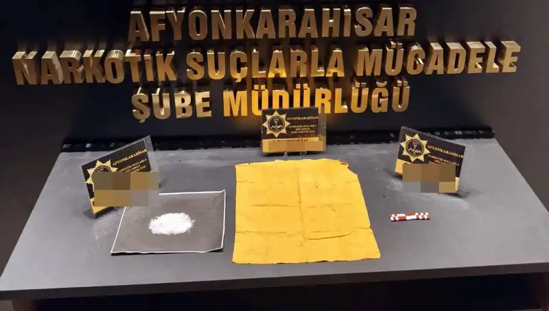 Afyonkarahisar'da Uyuşturucu Operasyonu: 3 Kişi Tutuklandı