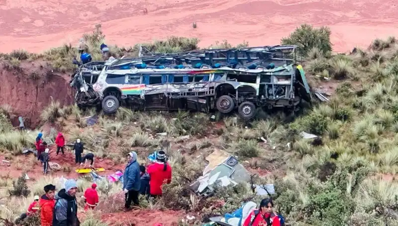 Bir Başka Trajik Kaza: Otobüs Uçuruma Yuvarlandı, 31 Can Gitti