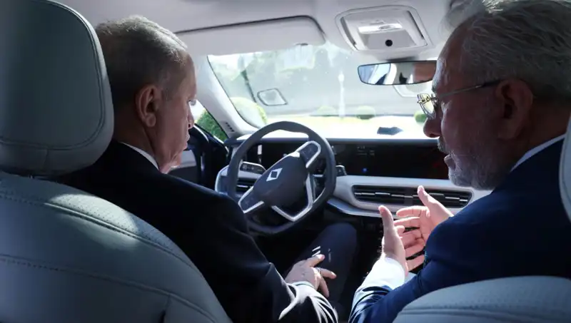 Cumhurbaşkanı Erdoğan'ın Togg'un Yeni Modelini Test Etmesi Büyük İlgi Topladı