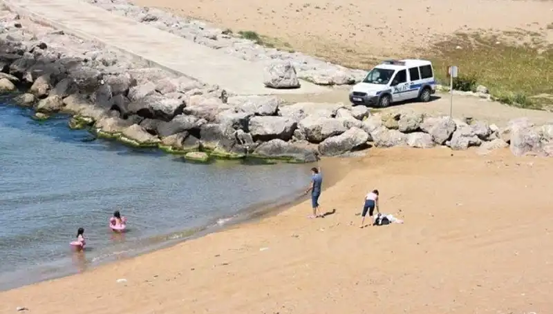 Sinop’ta Deniz Keyfini Kaçıran Yasaklar: Hangi Sahiller Kapatıldı?