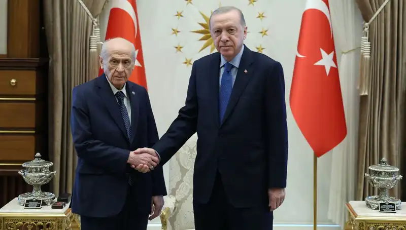 Cumhurbaşkanı Erdoğan ile Bahçeli Arasında Kritik Görüşme: Siyasi Gelişmeler Nereye Gidiyor?