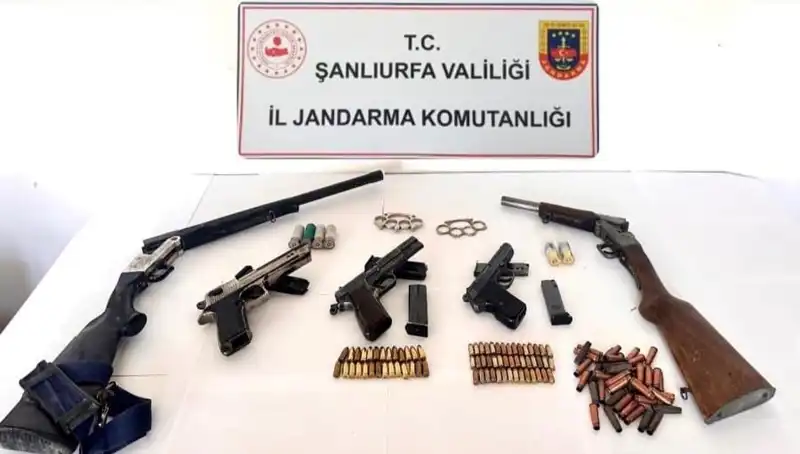 Şanlıurfa’da Ruhsatsız Silah Operasyonuyla Madalyalı Bir Tutuklama Gerçekleşti
